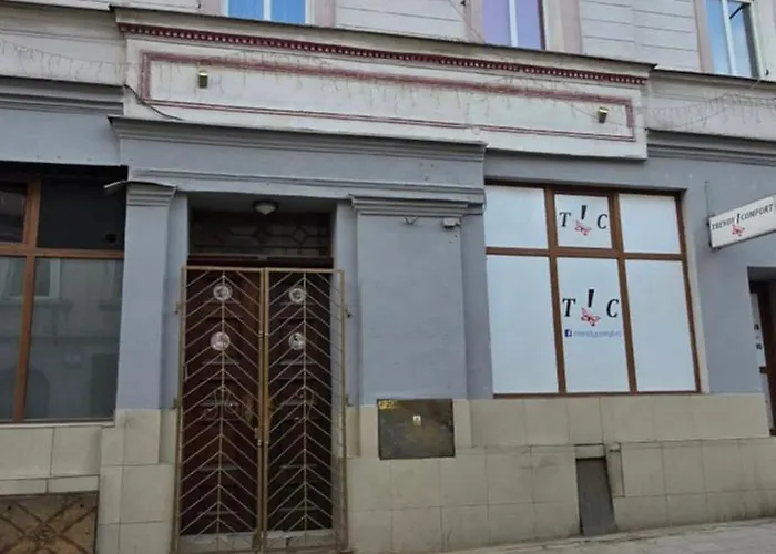 W Centrum Zabkowic Slaskich Z Dwoma Sypialniami * 希隆斯克地区宗布科维采